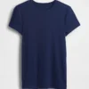 Camiseta moderna de cuello redondo