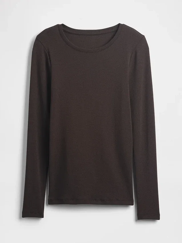 Camiseta moderna de cuello redondo