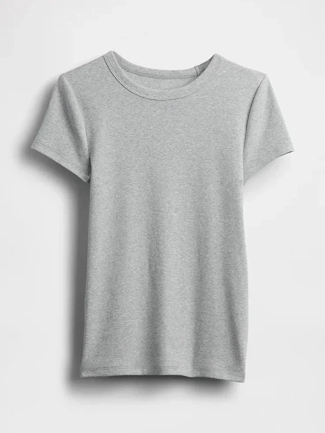 Camiseta moderna de cuello redondo