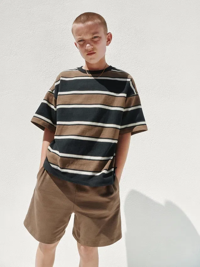 Camiseta oversize de peso pesado para niños