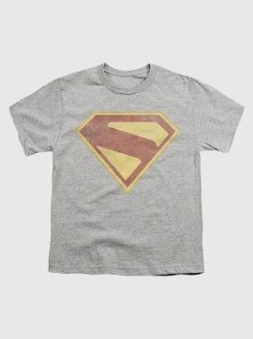 Camiseta para niños con el logotipo de Superman 2025 y diseño gráfico desgastado a todo color