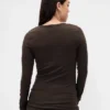 Camiseta premamá moderna de cuello redondo