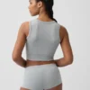Camiseta sin costuras de canalé corta