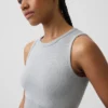 Camiseta sin costuras de canalé corta