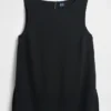 Camiseta sin mangas con cuello de barco