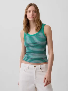 Camiseta sin mangas con cuello redondo acanalado