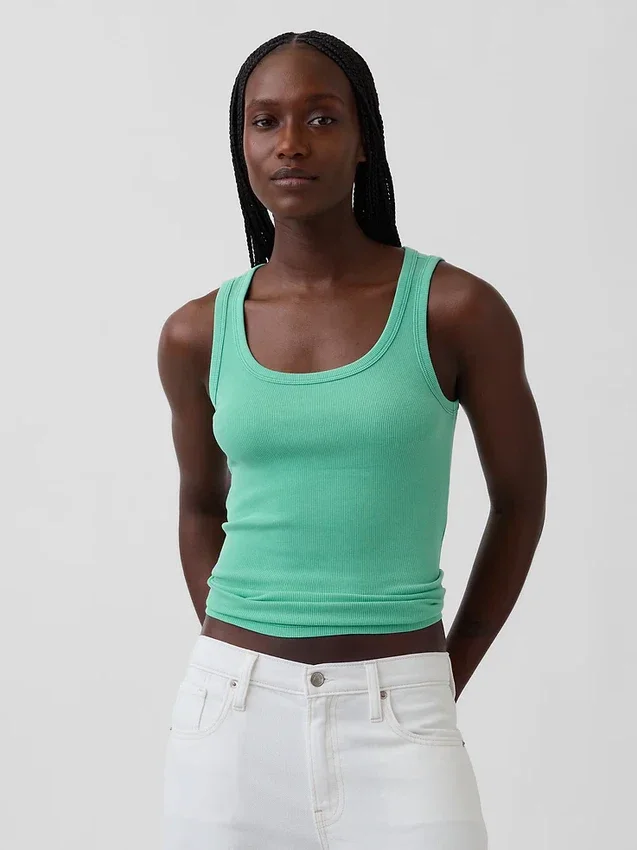 Camiseta sin mangas con cuello redondo acanalado