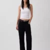 Camiseta sin mangas con cuello redondo acanalado