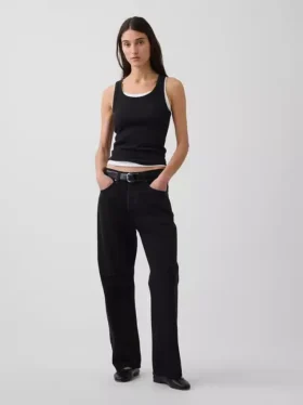 Camiseta sin mangas con cuello redondo acanalado