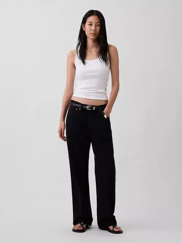 Camiseta sin mangas con cuello redondo acanalado