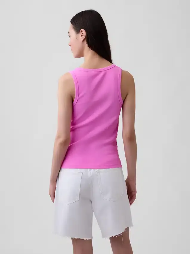 Camiseta sin mangas con cuello redondo acanalado
