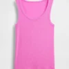 Camiseta sin mangas con cuello redondo acanalado
