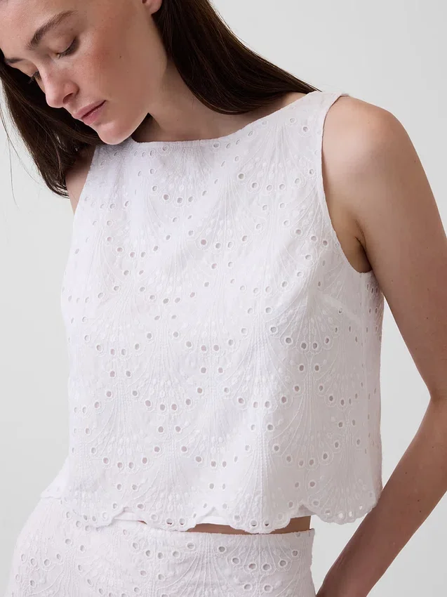 Camiseta sin mangas corta con ojales