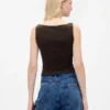 Camiseta sin mangas corta de jersey de punto tupido con cuello barco