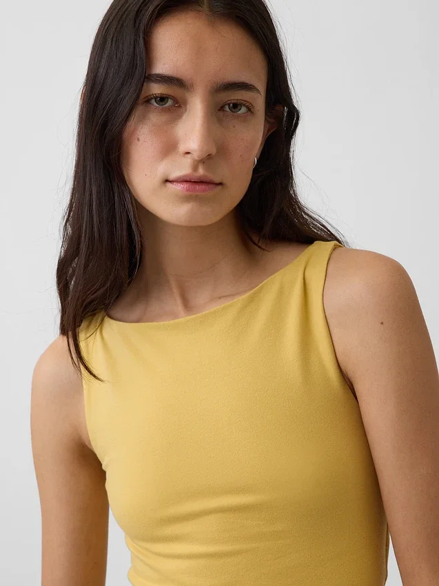 Camiseta sin mangas corta de jersey de punto tupido con cuello barco