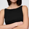 Camiseta sin mangas corta de jersey de punto tupido con cuello barco