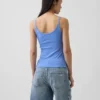 Camiseta sin mangas corta moderna