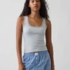 Camiseta sin mangas de pijama con ribete de encaje y costuras finas