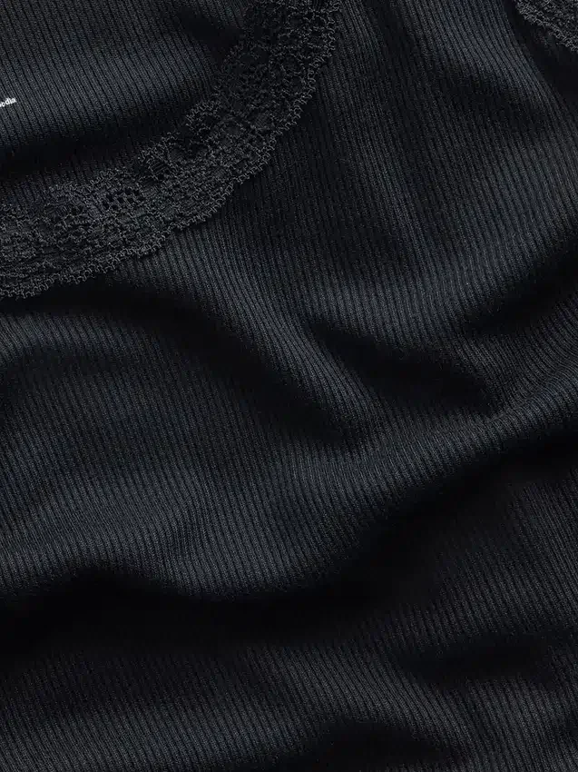 Camiseta sin mangas de pijama con ribete de encaje y costuras finas