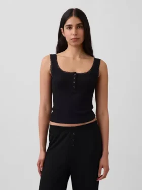 Camiseta sin mangas de pijama tipo Henley con encaje de canalé fino