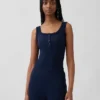 Camiseta sin mangas de pijama tipo Henley con encaje de canalé fino