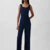 Camiseta sin mangas de pijama tipo Henley con encaje de canalé fino