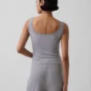 Camiseta sin mangas de pijama tipo Henley con encaje de canalé fino