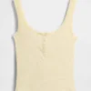 Camiseta sin mangas de pijama tipo Henley con encaje de canalé fino
