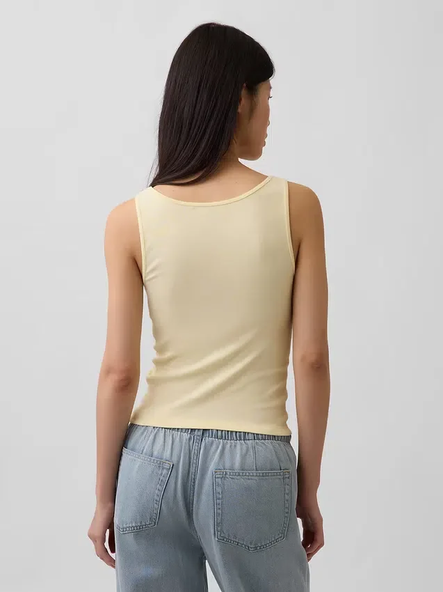Camiseta sin mangas moderna