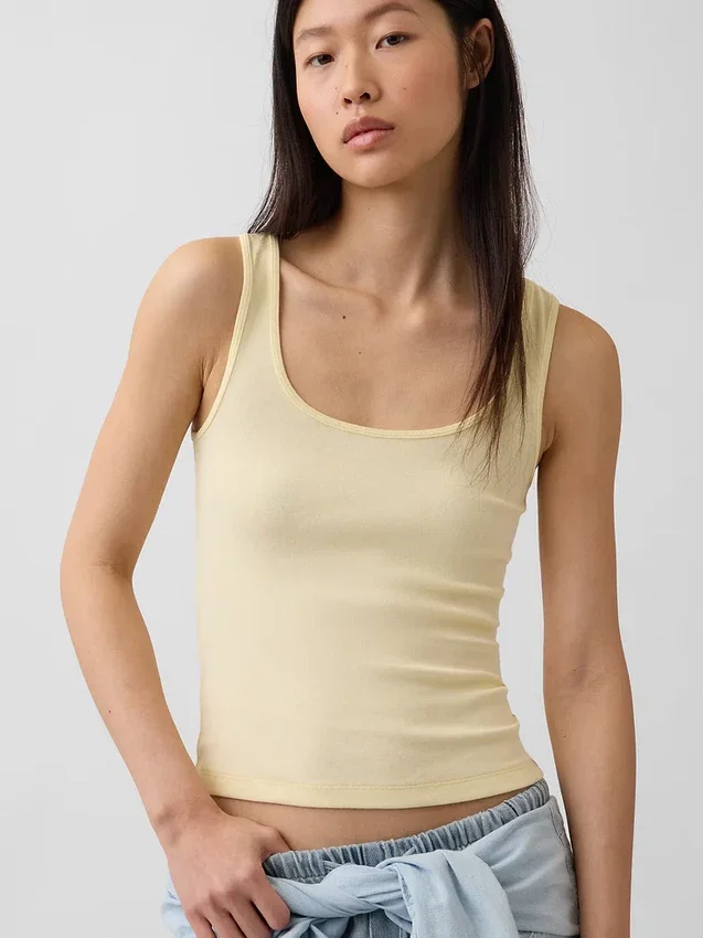 Camiseta sin mangas moderna