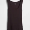 Camiseta sin mangas moderna