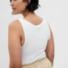 Camiseta sin mangas moderna
