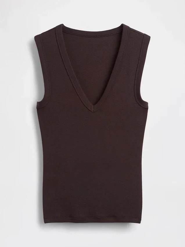 Camiseta sin mangas moderna con cuello en V