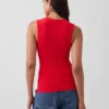 Camiseta sin mangas moderna de cuello redondo