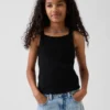 Camiseta sin mangas para niños con cuello cuadrado y tejido acanalado
