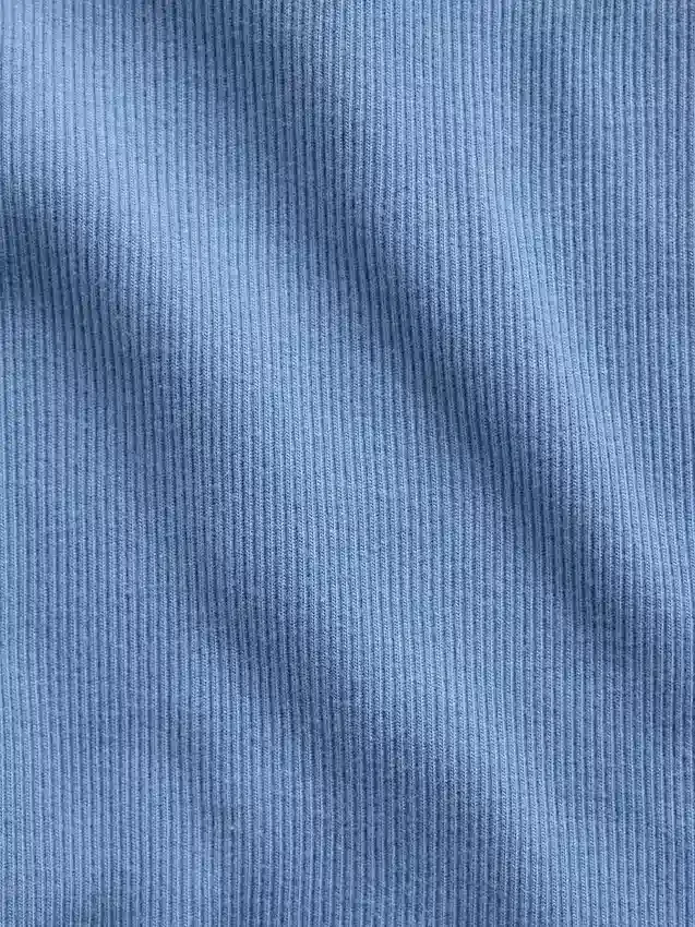 Camiseta sin mangas para niños con cuello cuadrado y tejido acanalado