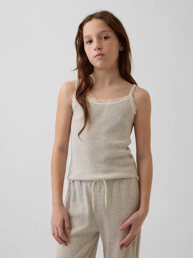 Camiseta sin mangas para niños con ribete de encaje y tejido tipo waffle