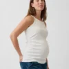 Camiseta sin mangas premamá con cuello delantal