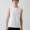 Camiseta sin mangas tipo «muscle»