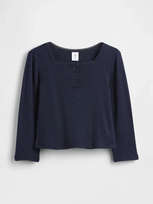 Camiseta tipo Henley de punto calado para bebés y niños pequeños