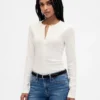 Cardigan moderno de cuello redondo