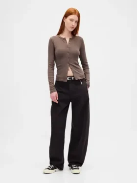 Cardigan moderno de cuello redondo