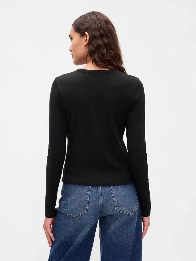 Cardigan moderno de cuello redondo