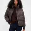 Chaqueta acolchada con ribete de piel sintética