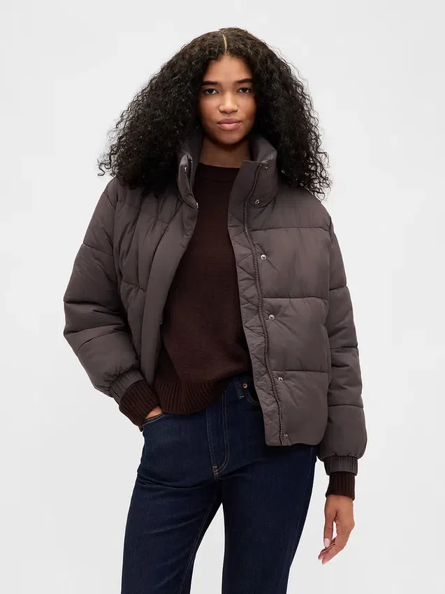 Chaqueta acolchada con ribete de piel sintética