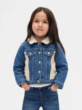 Chaqueta de mezclilla con detalles de sherpa para bebés y niños