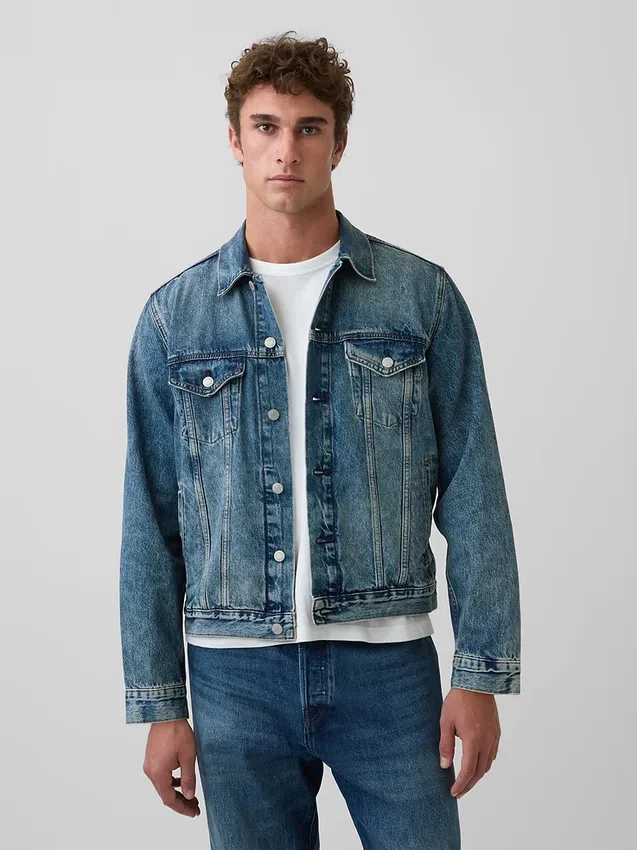 Chaqueta de mezclilla icónica clásica