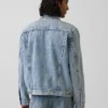 Chaqueta de mezclilla icónica clásica