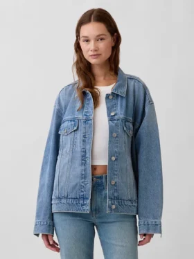Chaqueta de mezclilla icónica de corte oversize