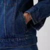 Chaqueta de mezclilla icónica de corte oversize